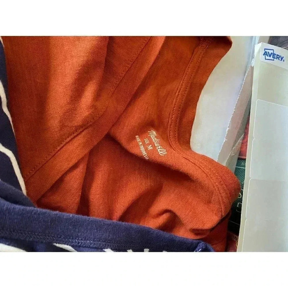 3/$25 Bundle of 3 Women's Jersey Tee shirt-size M - Picture 9 of 10